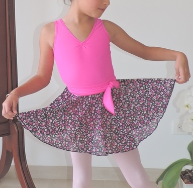 Falda Corta Estampada de Ballet