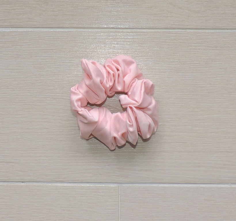 Cola recogida para el cabello - Image 2